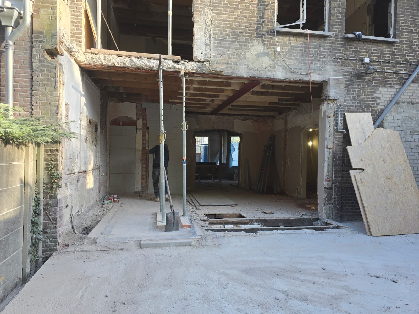 Load-bearing wall removal, double portal installation